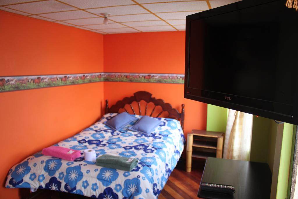 Hostel Sendero De Volcanes لاتاكونغا المظهر الخارجي الصورة