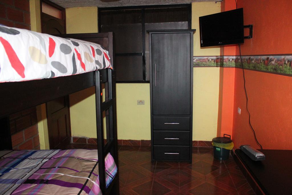 Hostel Sendero De Volcanes لاتاكونغا المظهر الخارجي الصورة