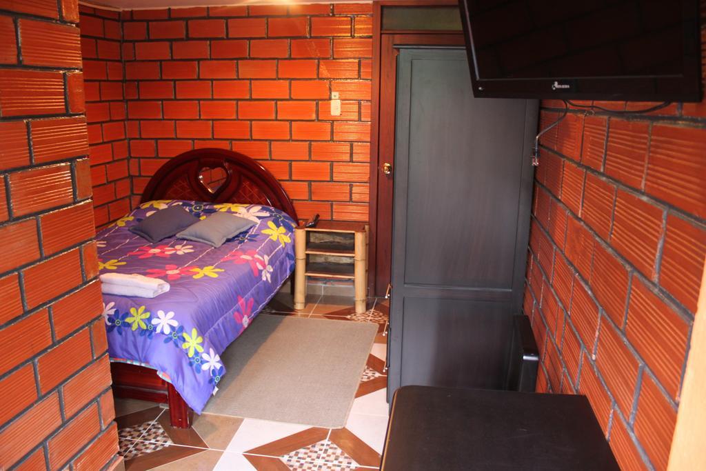 Hostel Sendero De Volcanes لاتاكونغا المظهر الخارجي الصورة